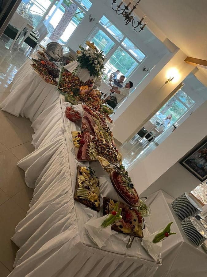 Garni Hotel Oblacinsko Jezero Oblacina Ngoại thất bức ảnh