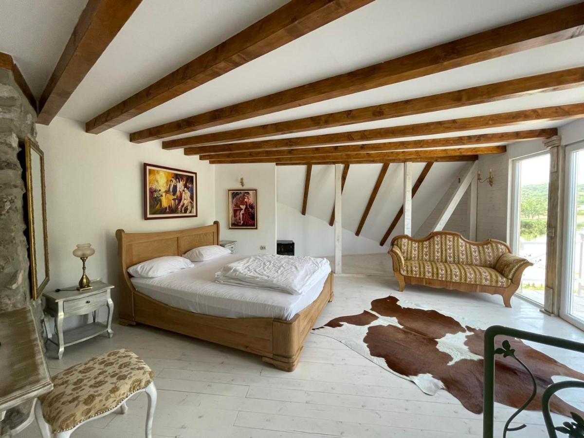 Garni Hotel Oblacinsko Jezero Oblacina Ngoại thất bức ảnh