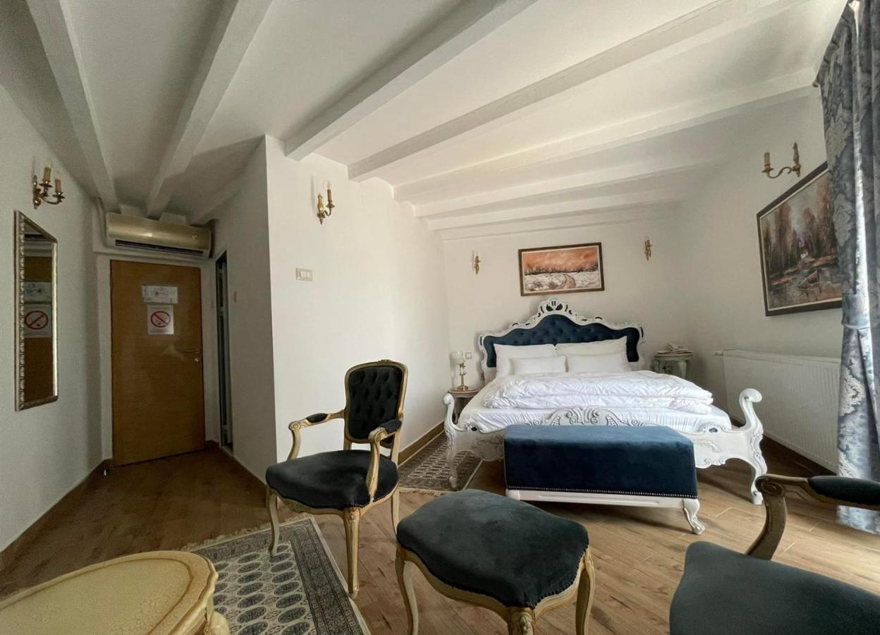 Garni Hotel Oblacinsko Jezero Oblacina Ngoại thất bức ảnh
