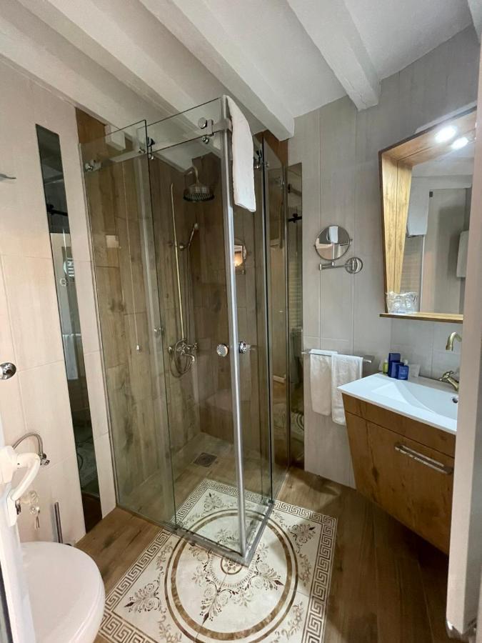 Garni Hotel Oblacinsko Jezero Oblacina Ngoại thất bức ảnh