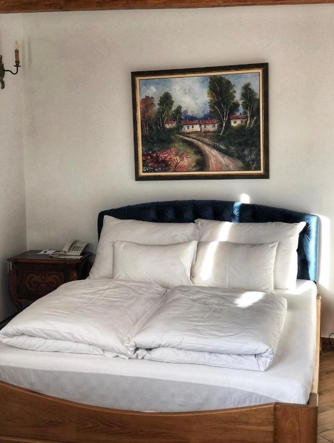 Garni Hotel Oblacinsko Jezero Oblacina Ngoại thất bức ảnh