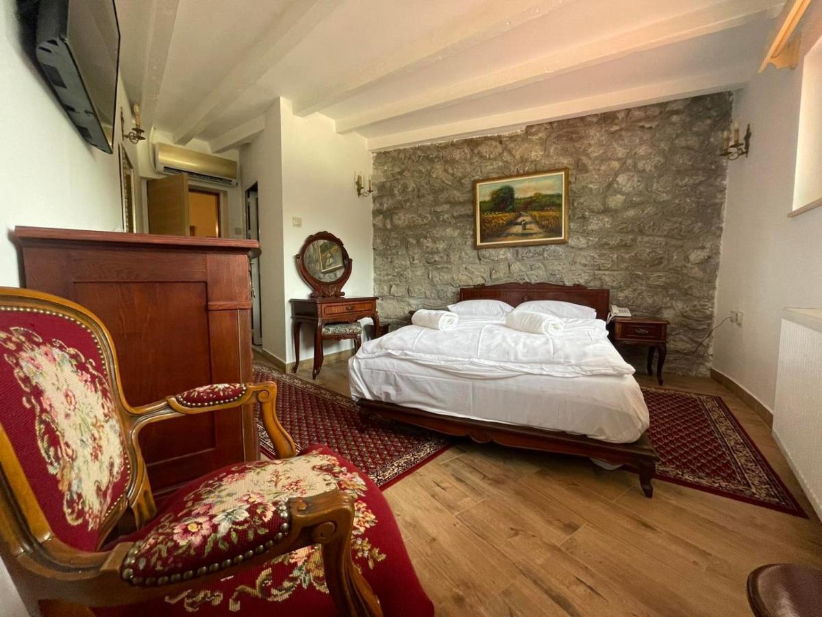 Garni Hotel Oblacinsko Jezero Oblacina Ngoại thất bức ảnh