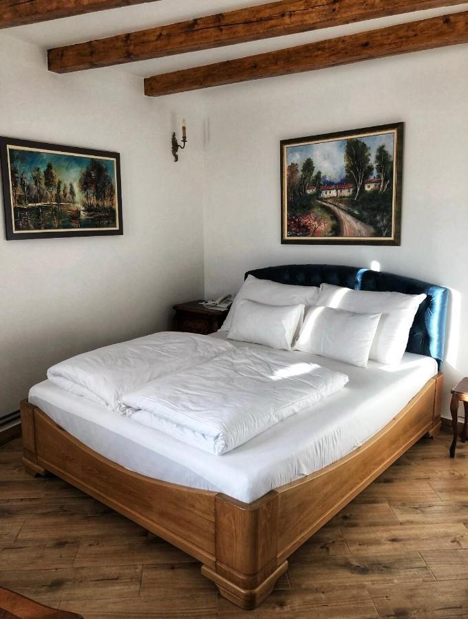 Garni Hotel Oblacinsko Jezero Oblacina Ngoại thất bức ảnh