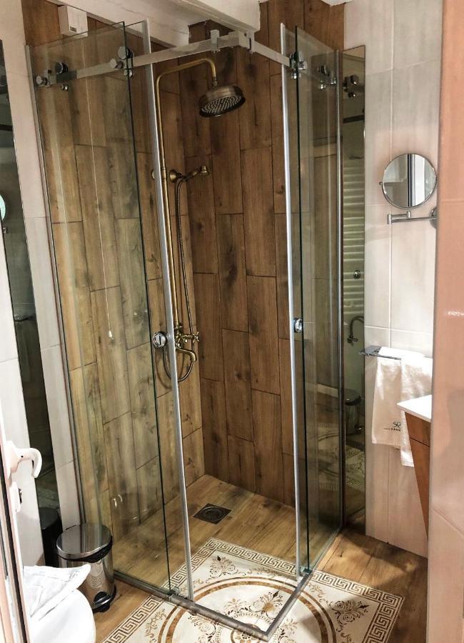 Garni Hotel Oblacinsko Jezero Oblacina Ngoại thất bức ảnh