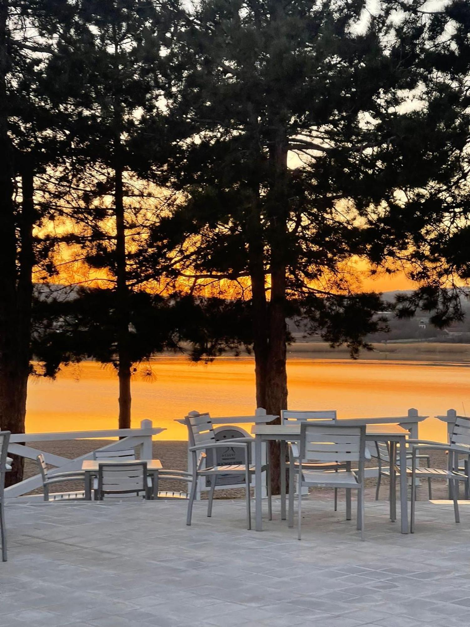 Garni Hotel Oblacinsko Jezero Oblacina Ngoại thất bức ảnh